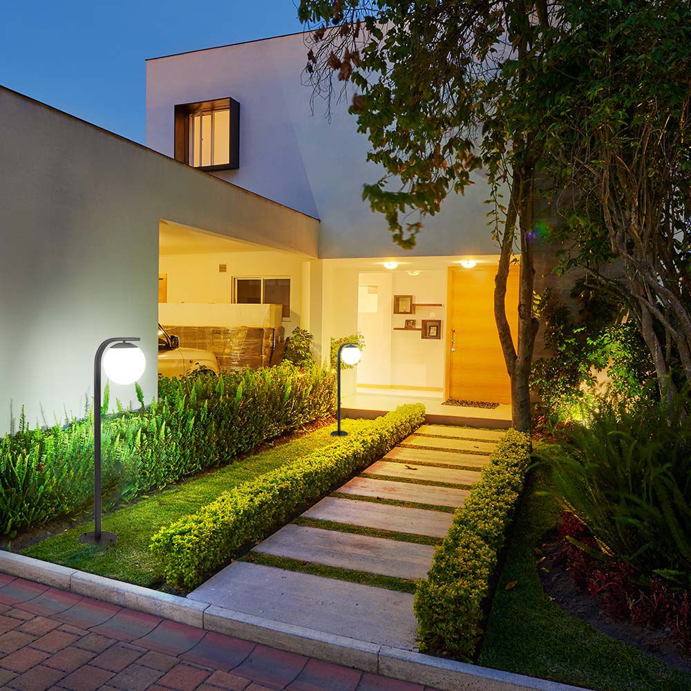 Lampione LED da Giardino con Portalampada a Lanterna E27 Colore Nero Opaco h: 105cm IP44