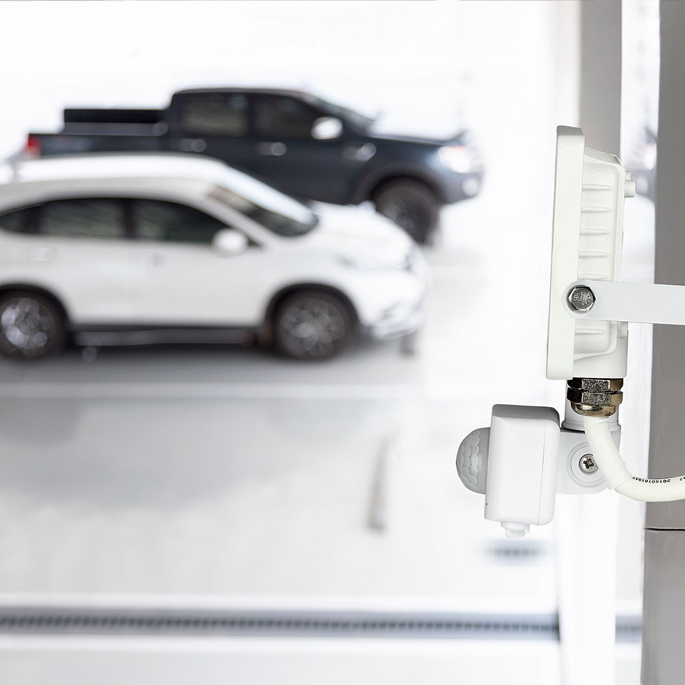 10W LED Proiettore con sensore SAMSUNG Chip Cut-OFF Funzione Corpo Bianco 6400K