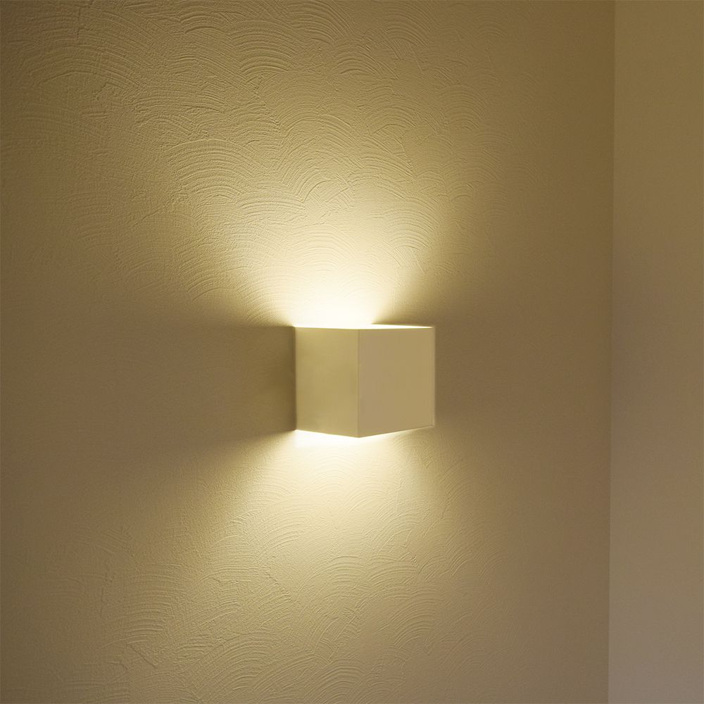 5W Wall Lamp With Bridglux Chip White Body Square IP65 4000K img 2