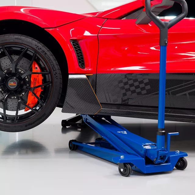 Hydraulic jacks