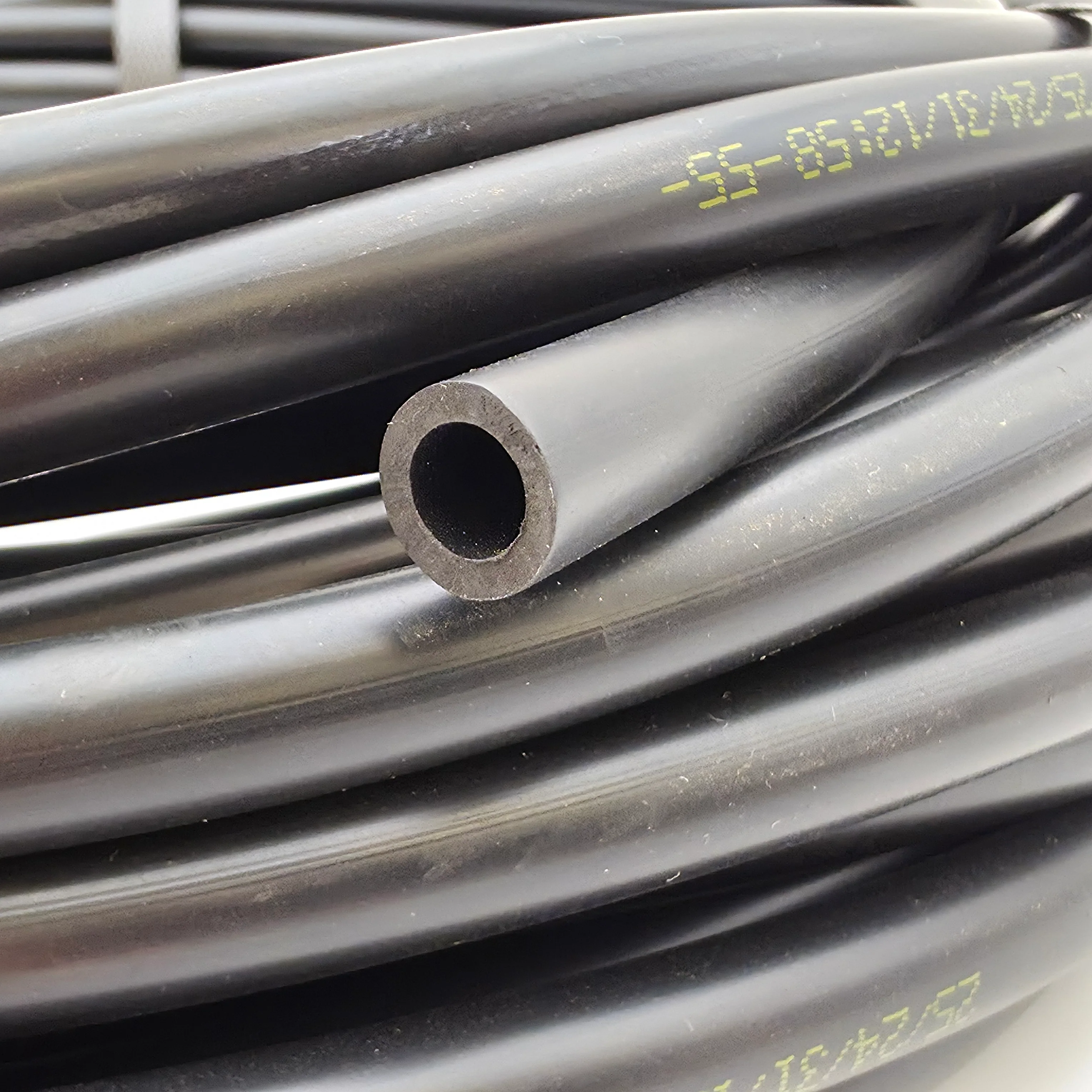 Rubber Fuel Hose Without Reinforcement