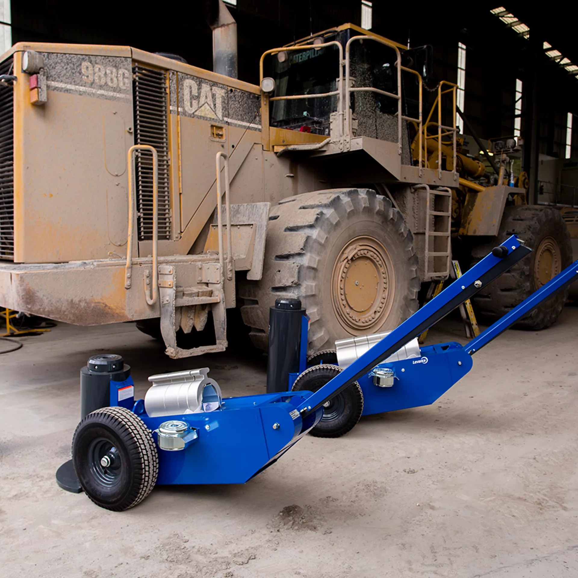 Heavy duty jacks