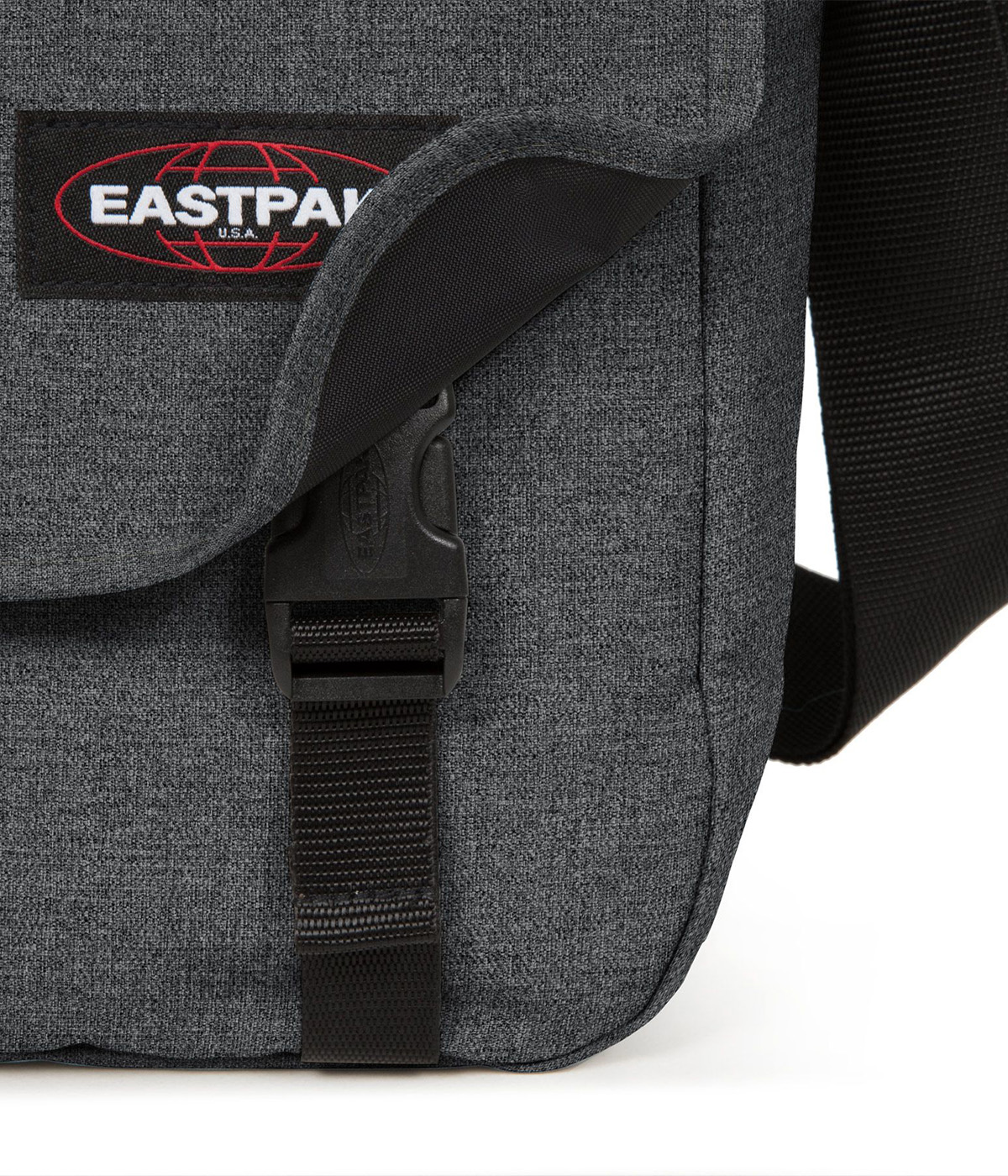Eastpak jr black clearance