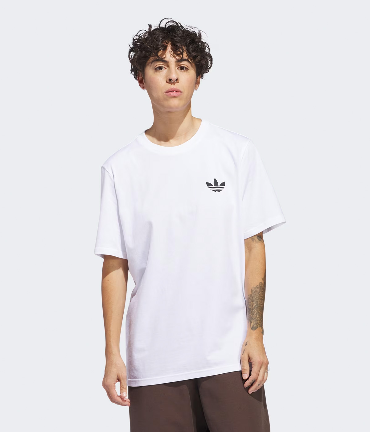 Adidas logo on sleeve shop