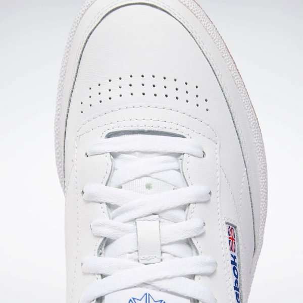 Un estilo sencillo significa que estos tenis de cuero flexible combinan con todo. Porque a veces no tienes que decir nada para hacer una declaración. image number 4