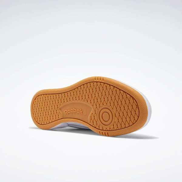 Un estilo sencillo significa que estos tenis de cuero flexible combinan con todo. Porque a veces no tienes que decir nada para hacer una declaración. image number 3