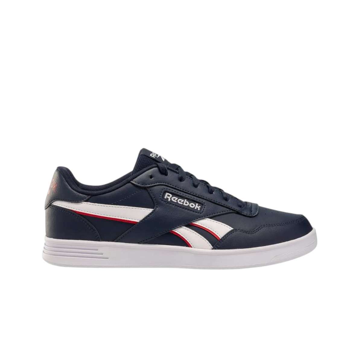 El estilo Reebok que te encanta en una silueta cl&aacute;sica de tenis vintage que se puede usar de manera elegante o informal.