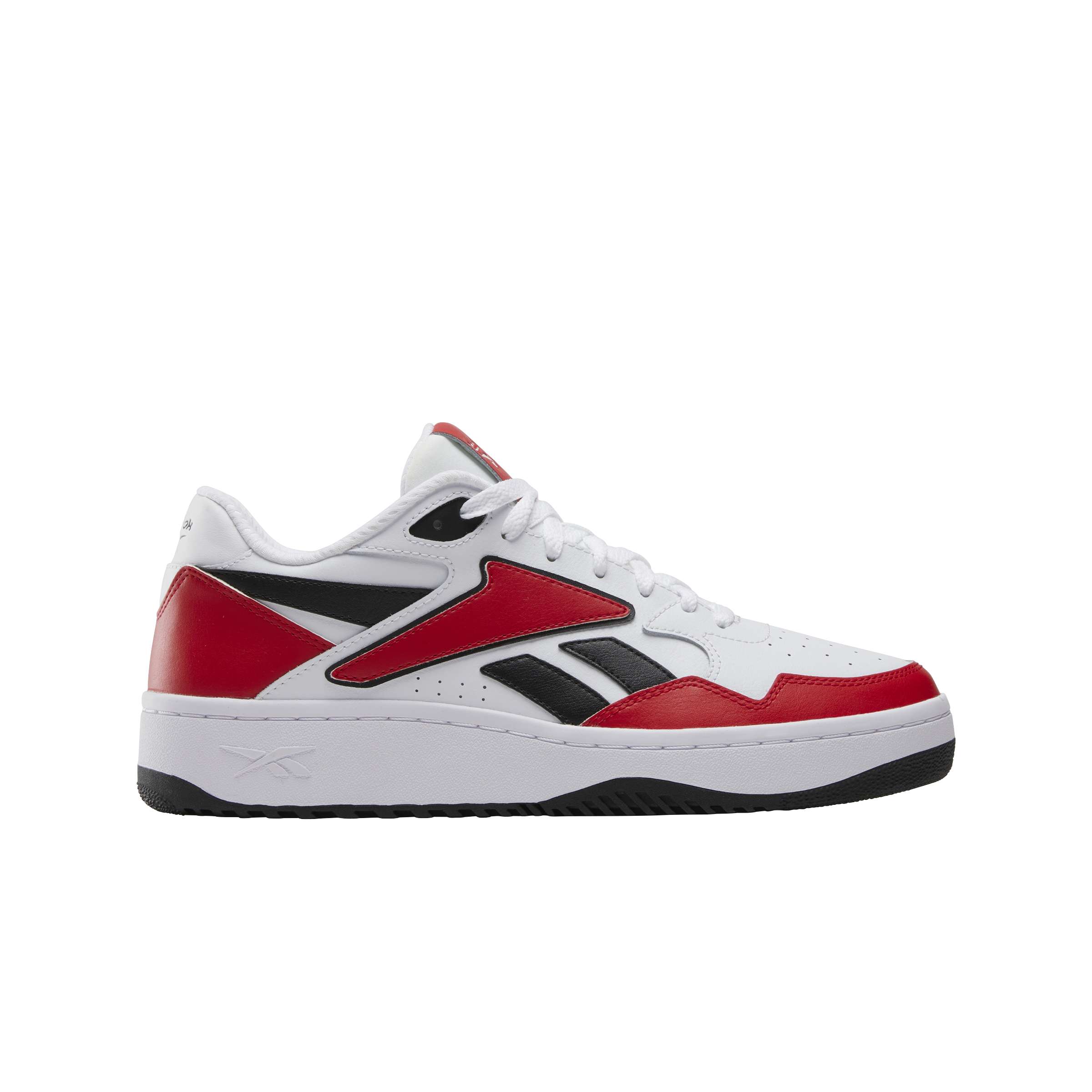 Inspirados en el legado de Reebok de los años 90, reinventan un estilo clásico de baloncesto con una parte superior de cuero suave. image number 0