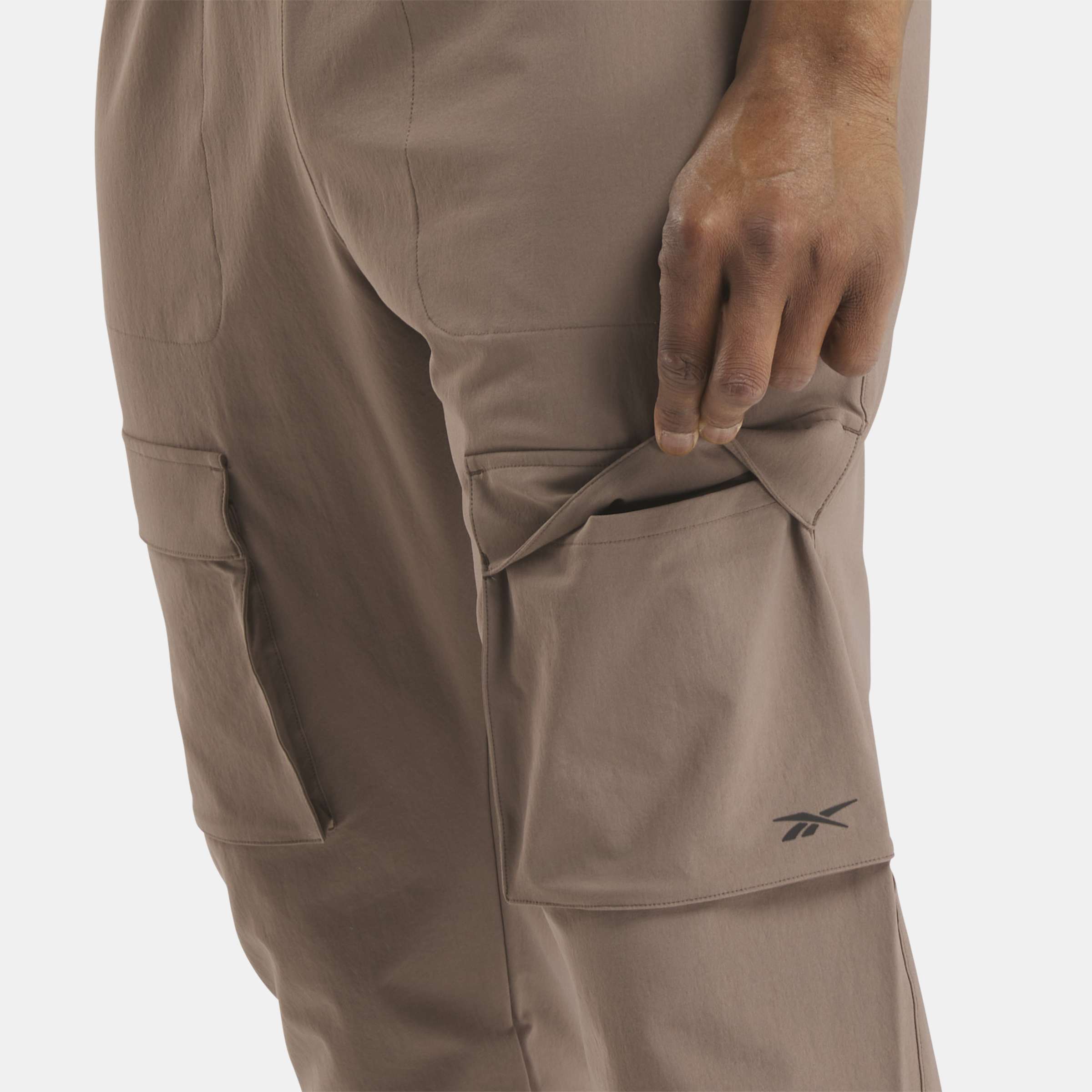 Pantalón Cargo Skystretch Woven image number 3