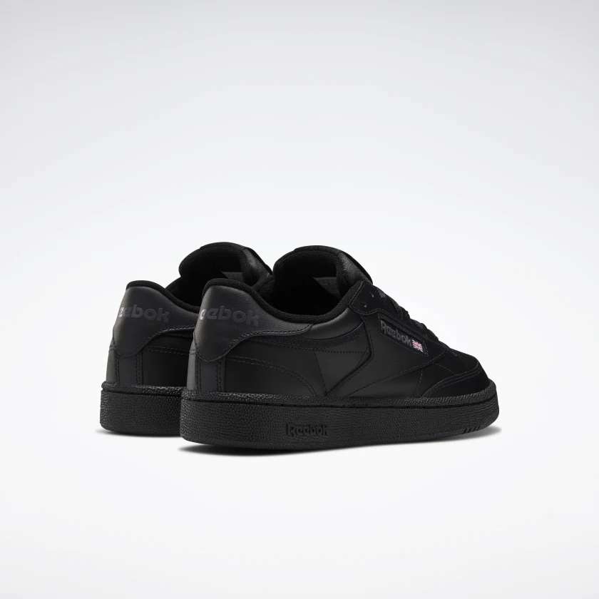 Un estilo sencillo significa que estos tenis de cuero flexible combinan con todo. Porque a veces no tienes que decir nada para hacer una declaración. image number 1