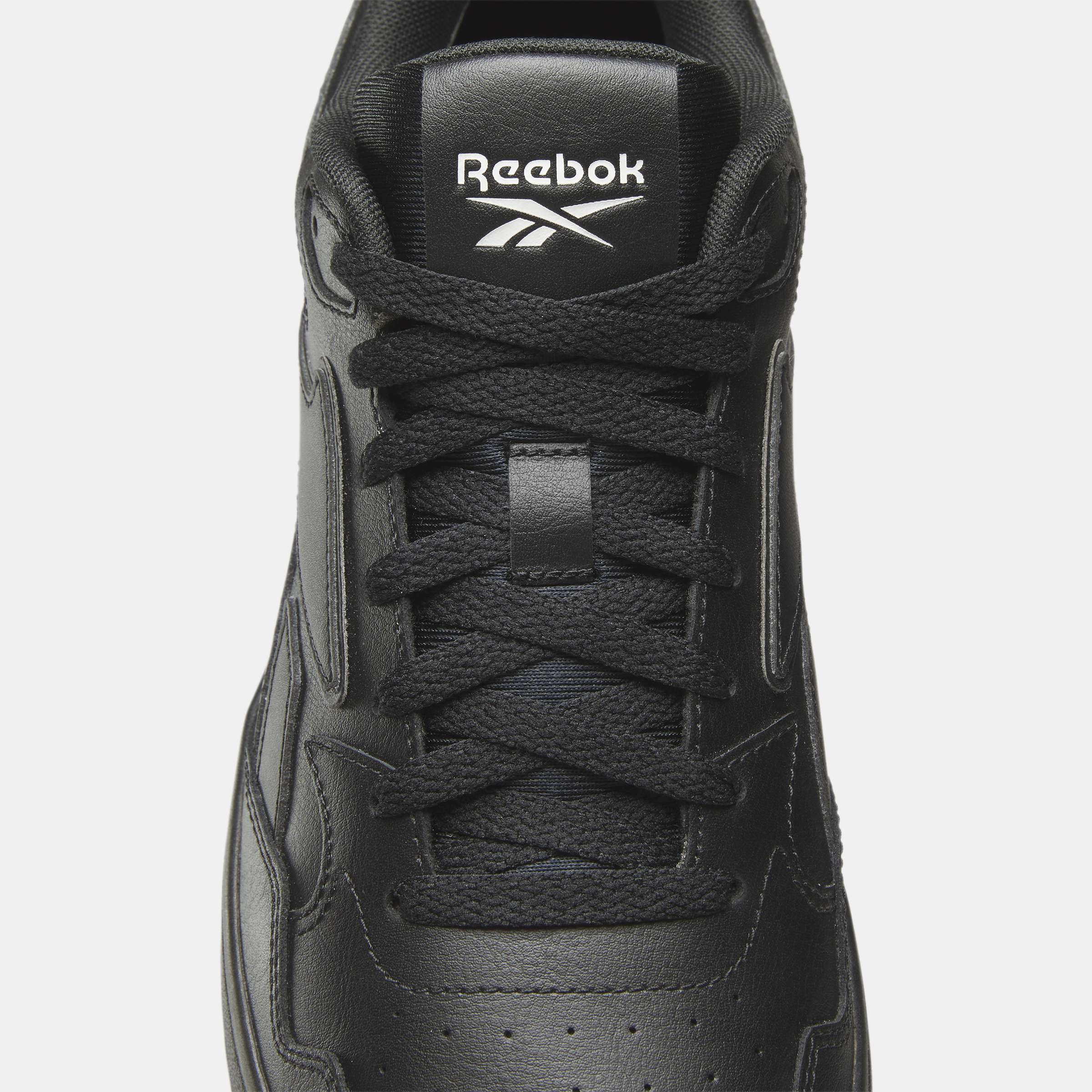 Inspirados en el legado de Reebok de los años 90, reinventan un estilo clásico de baloncesto con una parte superior de cuero suave. image number 7