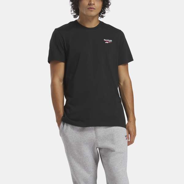 Playera Classics Identity Playera Classics Identity