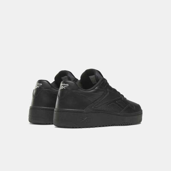 Tenis ATR Chill Inspirados en el legado de Reebok de los años 90, reinventan un estilo clásico de baloncesto con una parte superior de cuero suave.