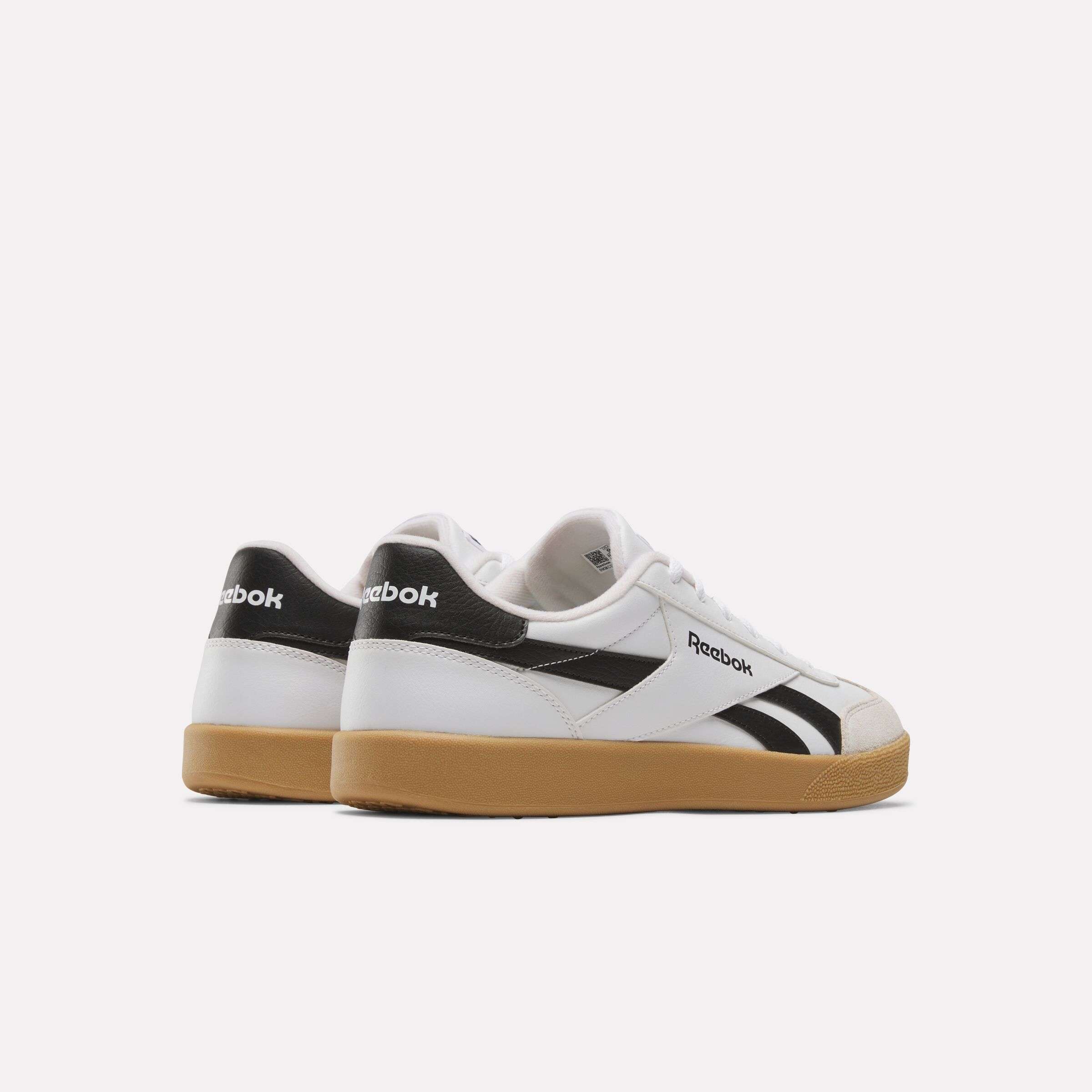 Una solueta icónica, nítida, limpia y totalmente Reebok. Átate estos tenis y combínalos con casi cualquier cosa. image number 1
