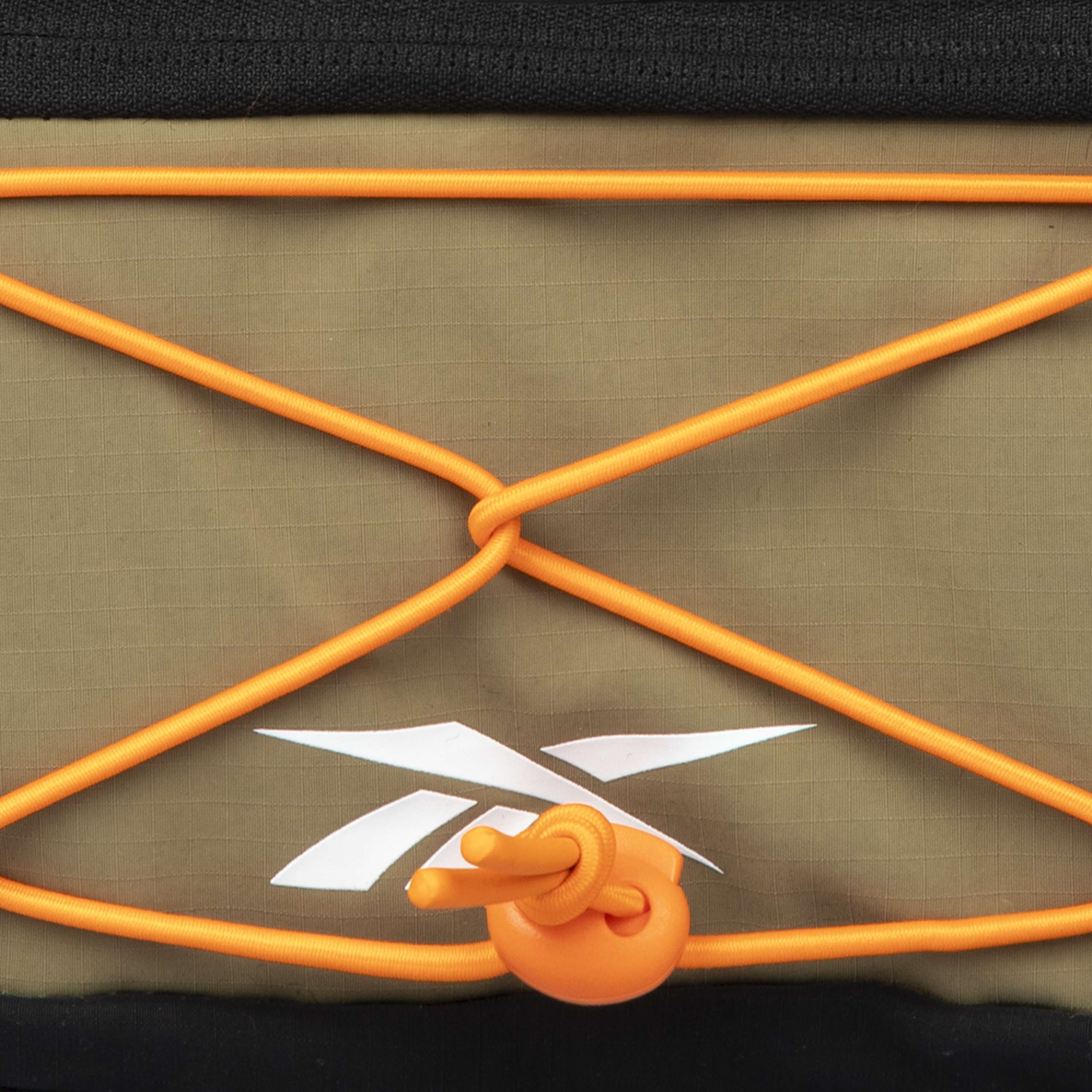 Crossbodys Sporty Crossbody image number 4