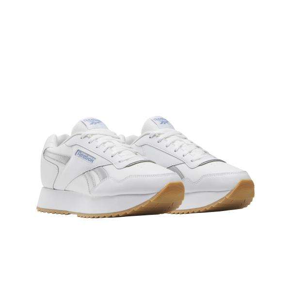 Tenis Glide Ripple Double Destaca por sus llamativos detalles en las rayas laterales y la lengüeta del talón. Con una entresuela estilo plataforma que proporciona altura.