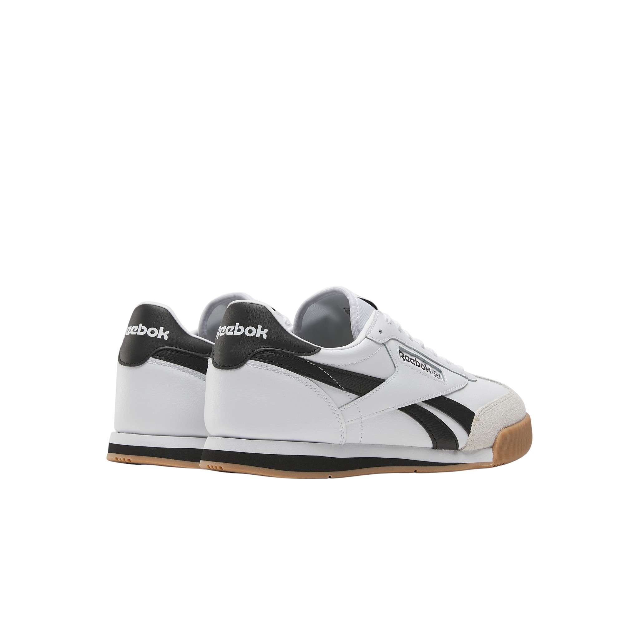 Inspirados en el fútbol vintage de los años 90, combinan una silueta elegante y colores clásicos con una puntera de gamuza y goma. image number 1