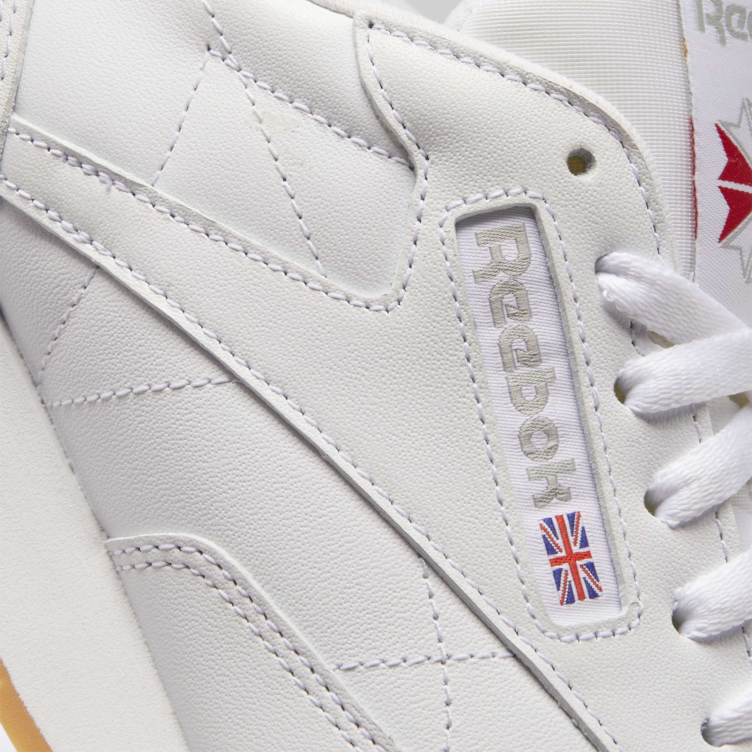 Un homenaje al estilo Reebok de principios del siglo XX. Estos tenis tienen un aire retro que combina a la perfección con tu vida moderna. image number 11