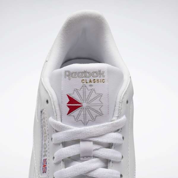 Un homenaje al estilo Reebok de principios del siglo XX. Estos tenis tienen un aire retro que combina a la perfección con tu vida moderna. image number 3