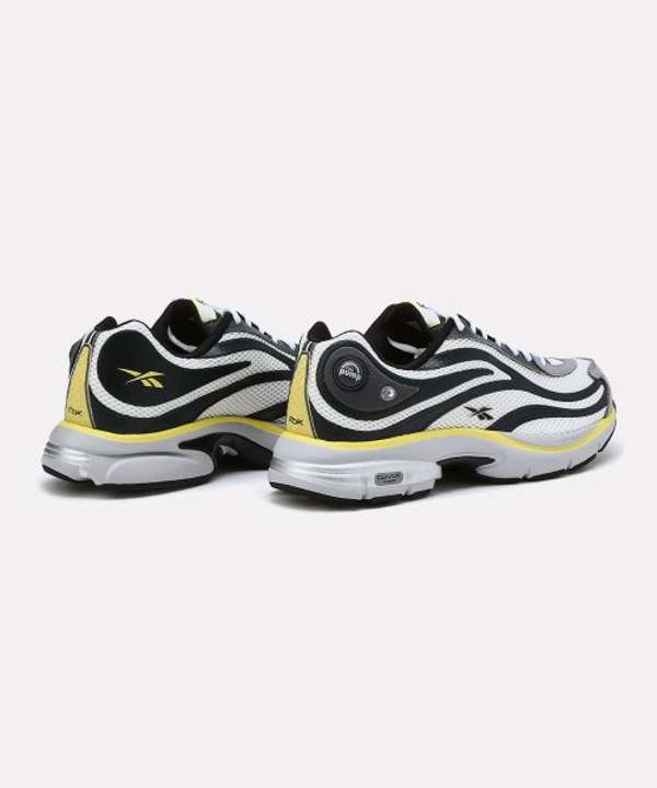 Tenis Premier Pump Paris Trainer Inspirados en diseños de running de los 2000, cuentan con un tobillo acolchado y tecnología de sujeción personalizada de Reebok.