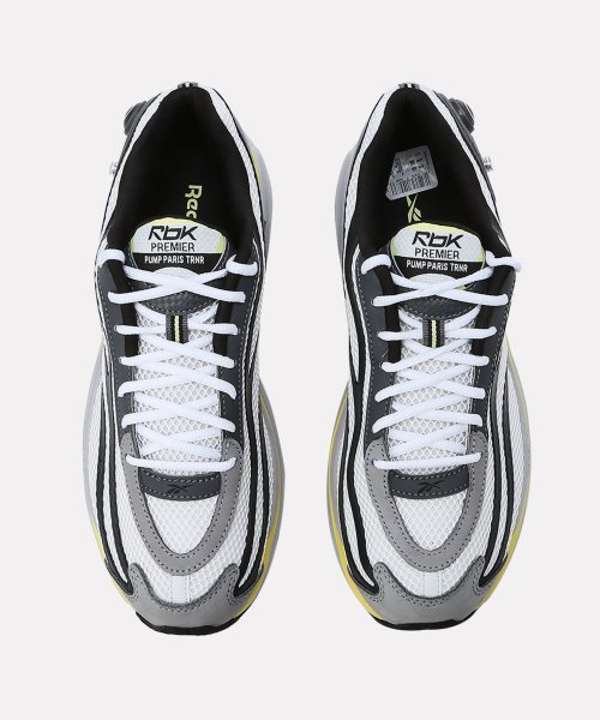 Inspirados en diseños de running de los 2000, cuentan con un tobillo acolchado y tecnología de sujeción personalizada de Reebok. image number 3