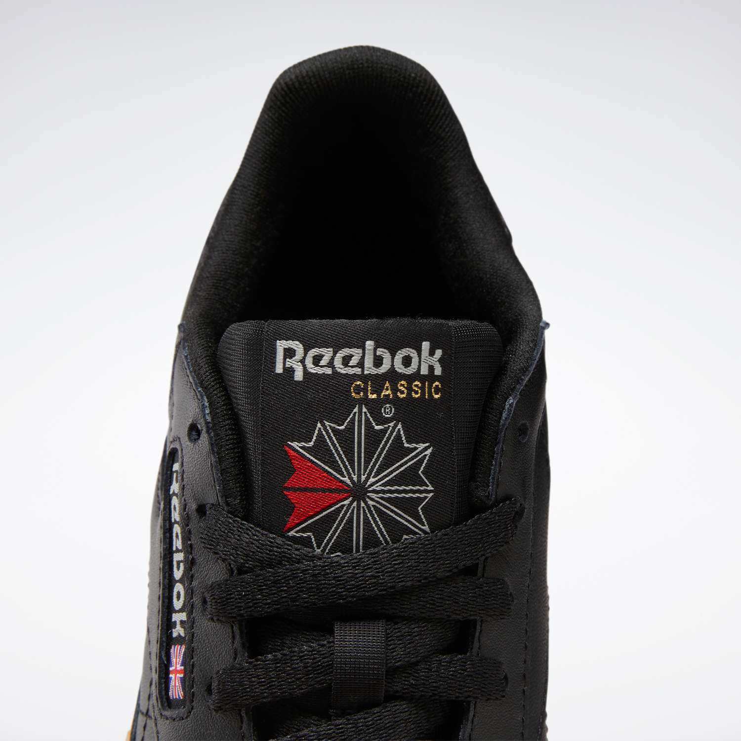 Un homenaje al estilo Reebok de principios del siglo XX. Estos tenis tienen un aire retro que combina a la perfección con tu vida moderna. image number 4