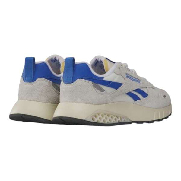 Tenis Classic Leather Hexalite Estos tenis de cuero clásico, mejorados con Hexalite, ofrecen una sensación futurista con su amortiguación en forma de panal.