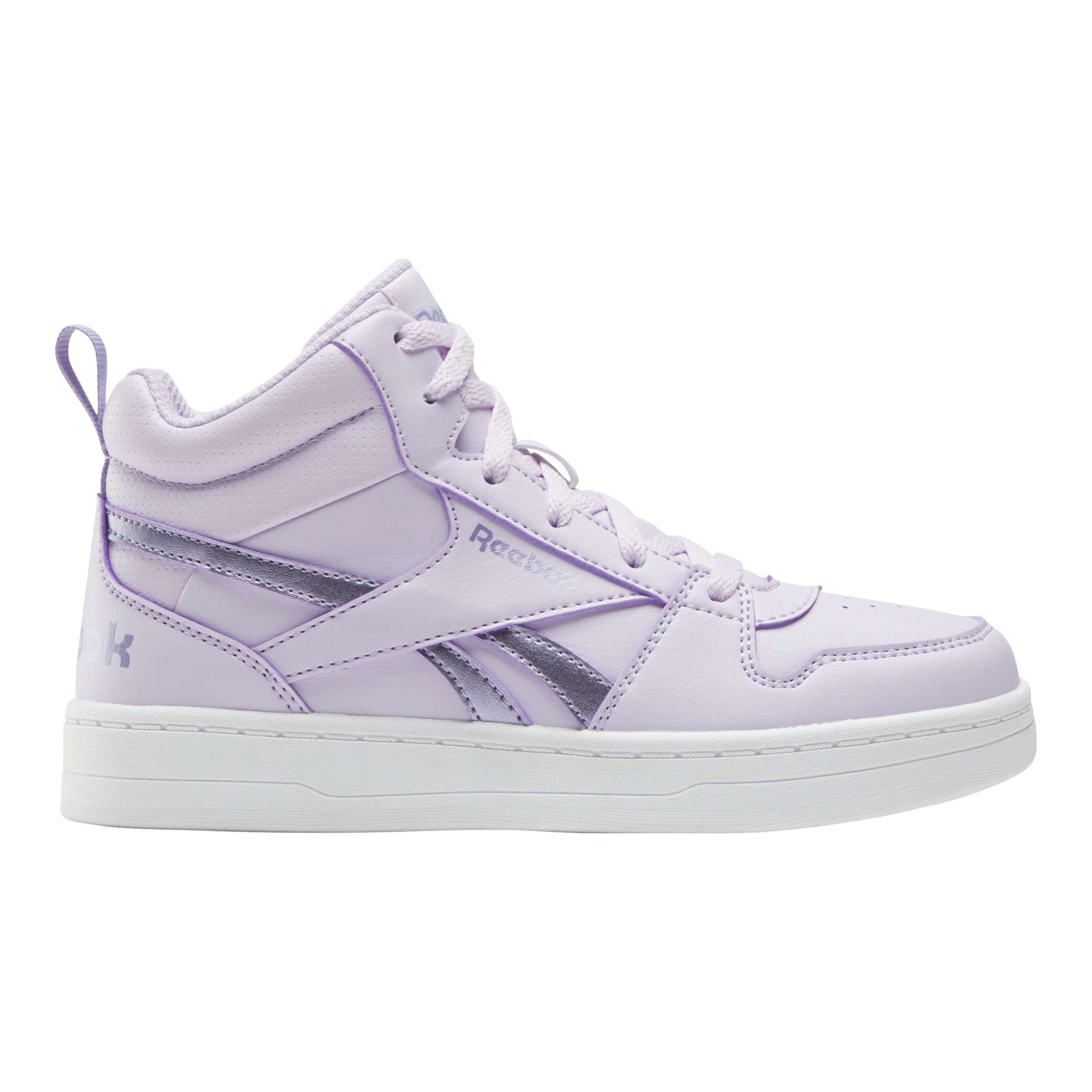 Con estilo y frescura para los pies pequeños, con colores divertidos y una suela resistente para aventuras en el parque.