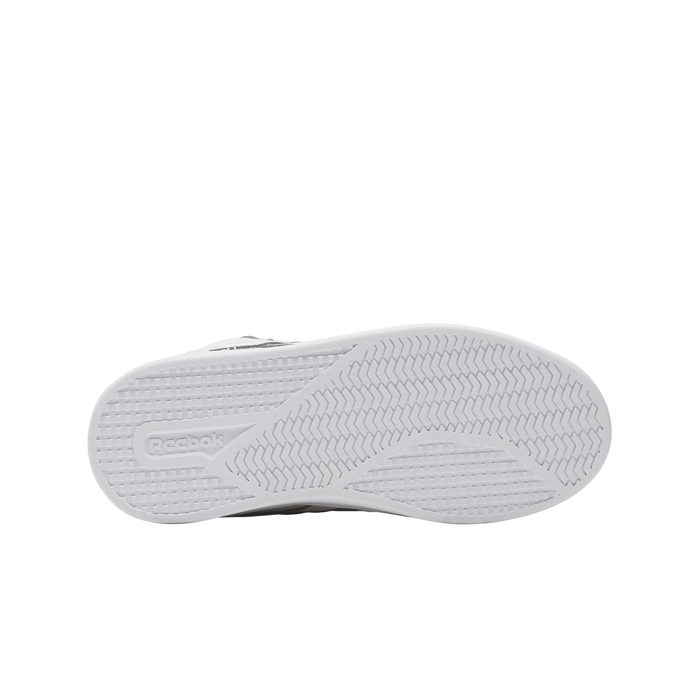 Estos tenis Reebok de corte medio para niños son perfectas para el niño que quiere llevar su estilo al siguiente nivel. image number 4