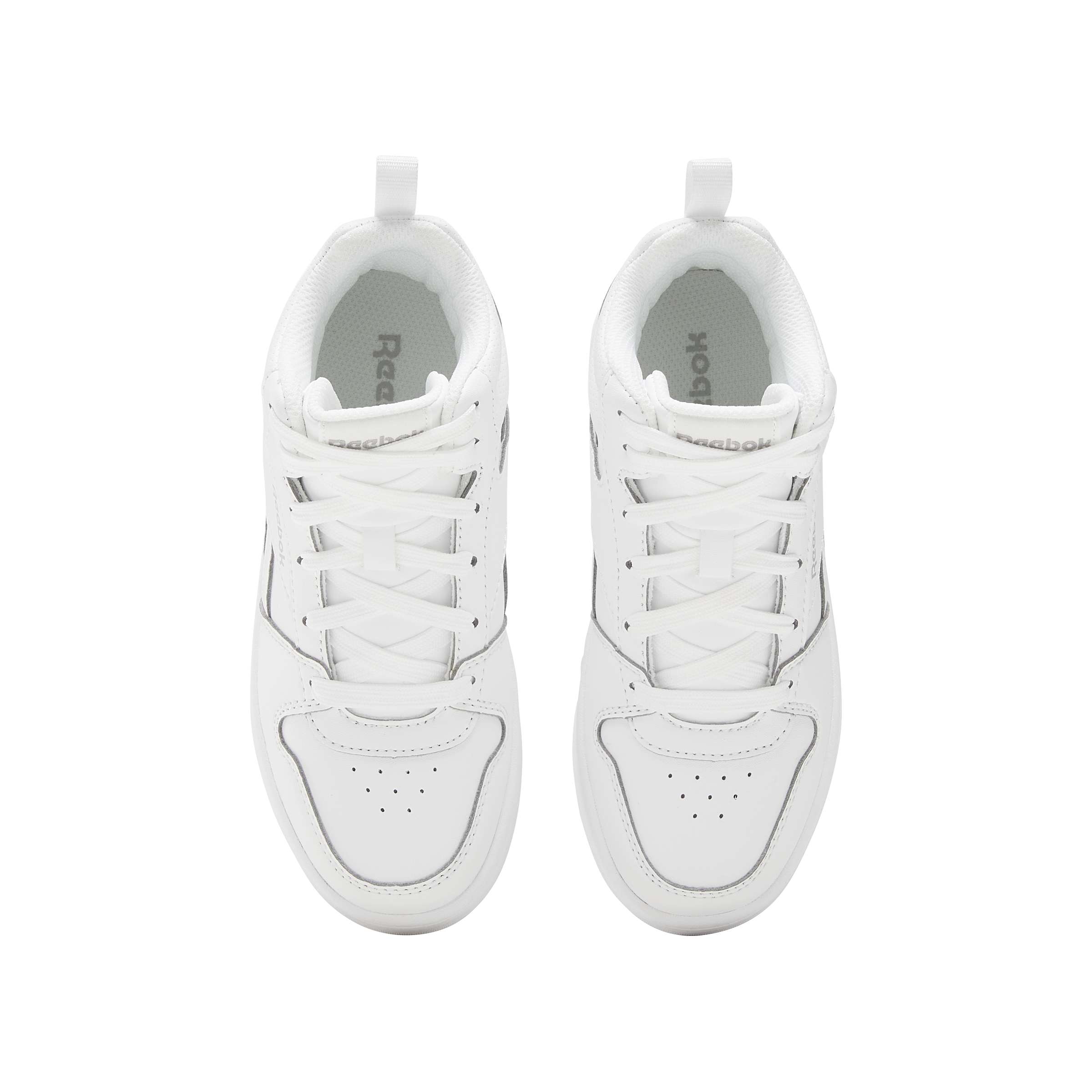 Estos tenis Reebok de corte medio para niños son perfectas para el niño que quiere llevar su estilo al siguiente nivel. image number 3