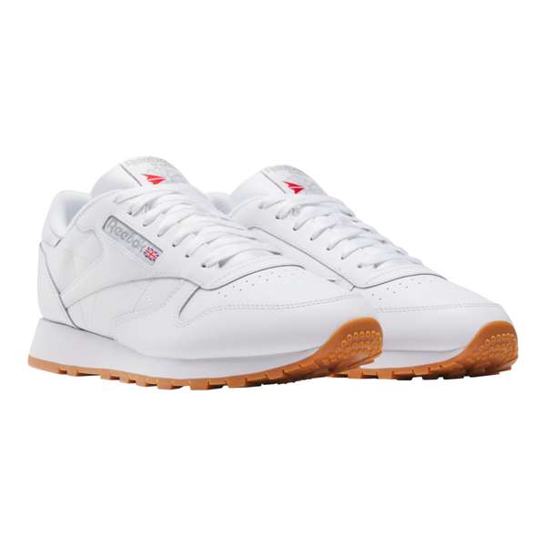 Tenis Classic Leather Un homenaje al estilo Reebok de principios del siglo XX. Estos tenis tienen un aire retro que combina a la perfección con tu vida moderna.