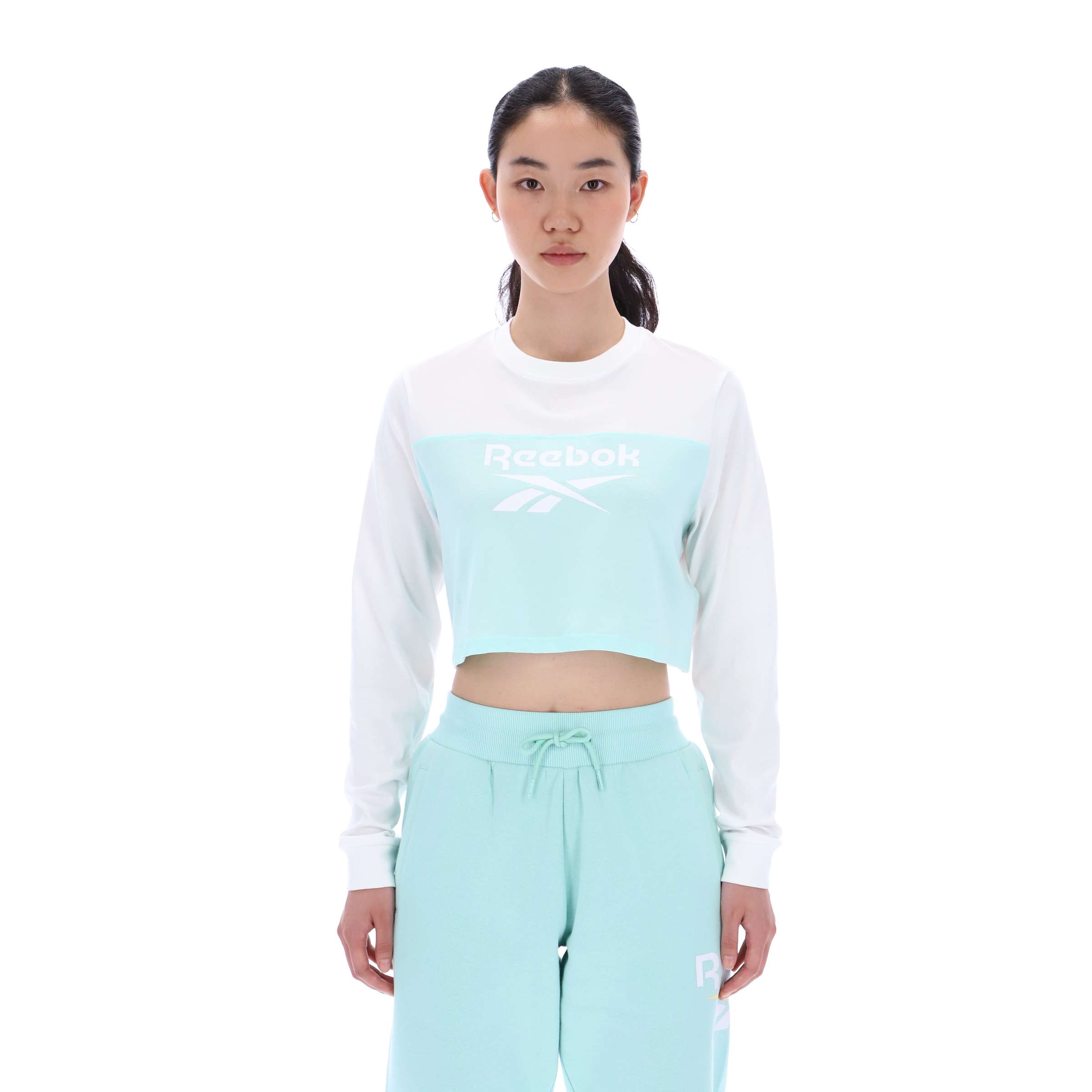 Playera Ember logo bicolor crop manga larga image number 4