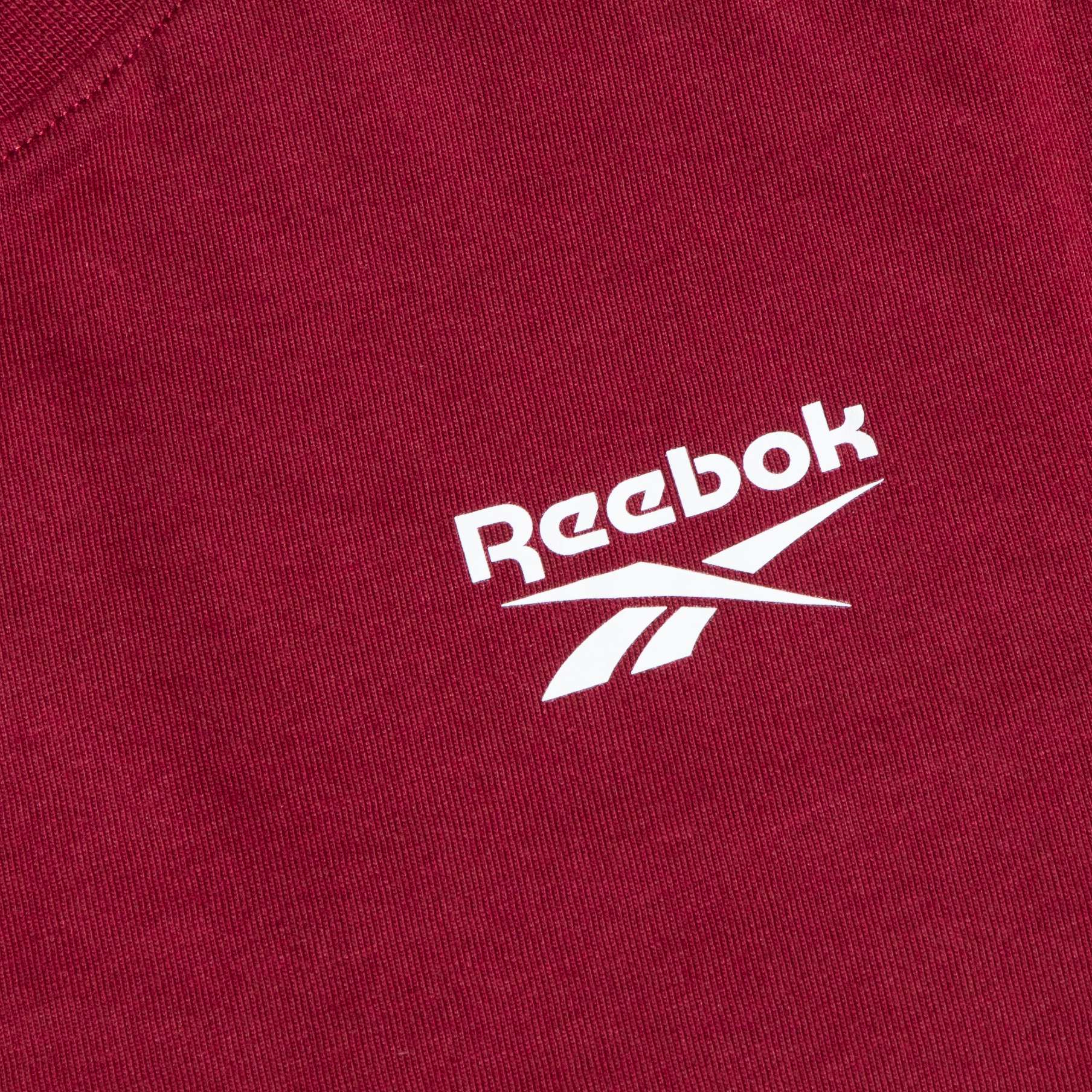 Playera Clara Logo Peque&ntilde;o Crop image number 3