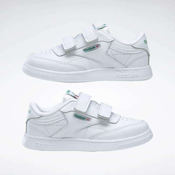 Únete al club: esta versión miniatura de los Club C originales homenajea al clásico modelo de tenis con un diseño elegante. image number 6