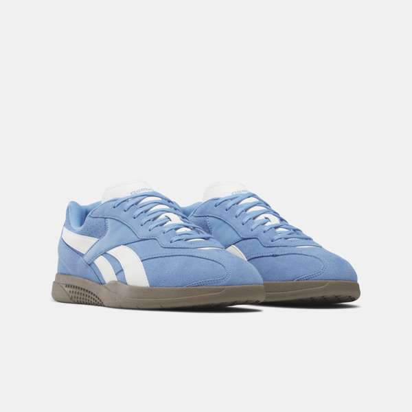 Tenis Hammer Street Una fiel recreación de los modelos de los años 90 y 2000, con una parte superior de cuero, puntera de gamuza y suela exterior texturizada.