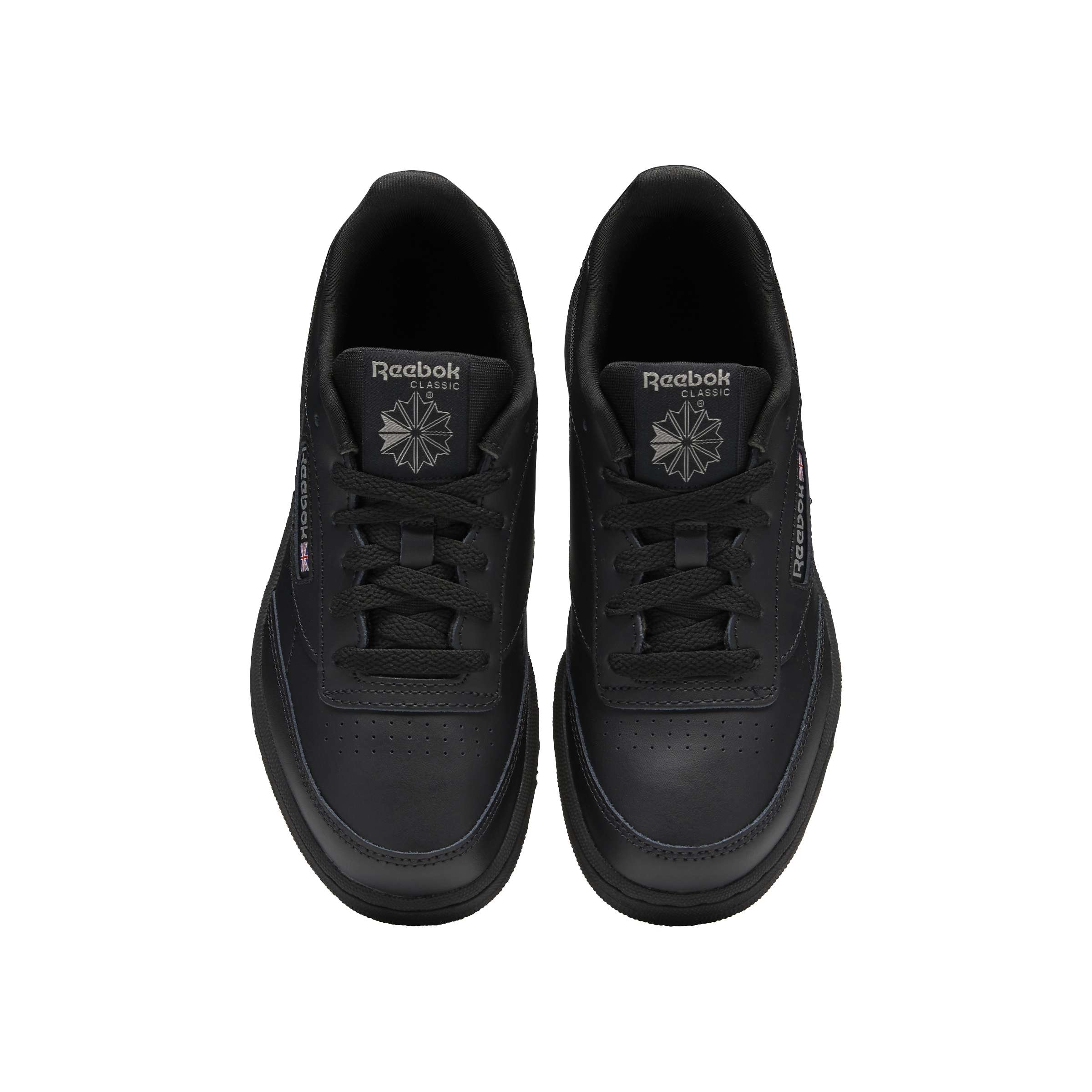 Combina un estilo skate con un diseño audaz y colores neutros, lo que los hace versátiles y fáciles de combinar con cualquier atuendo. image number 3
