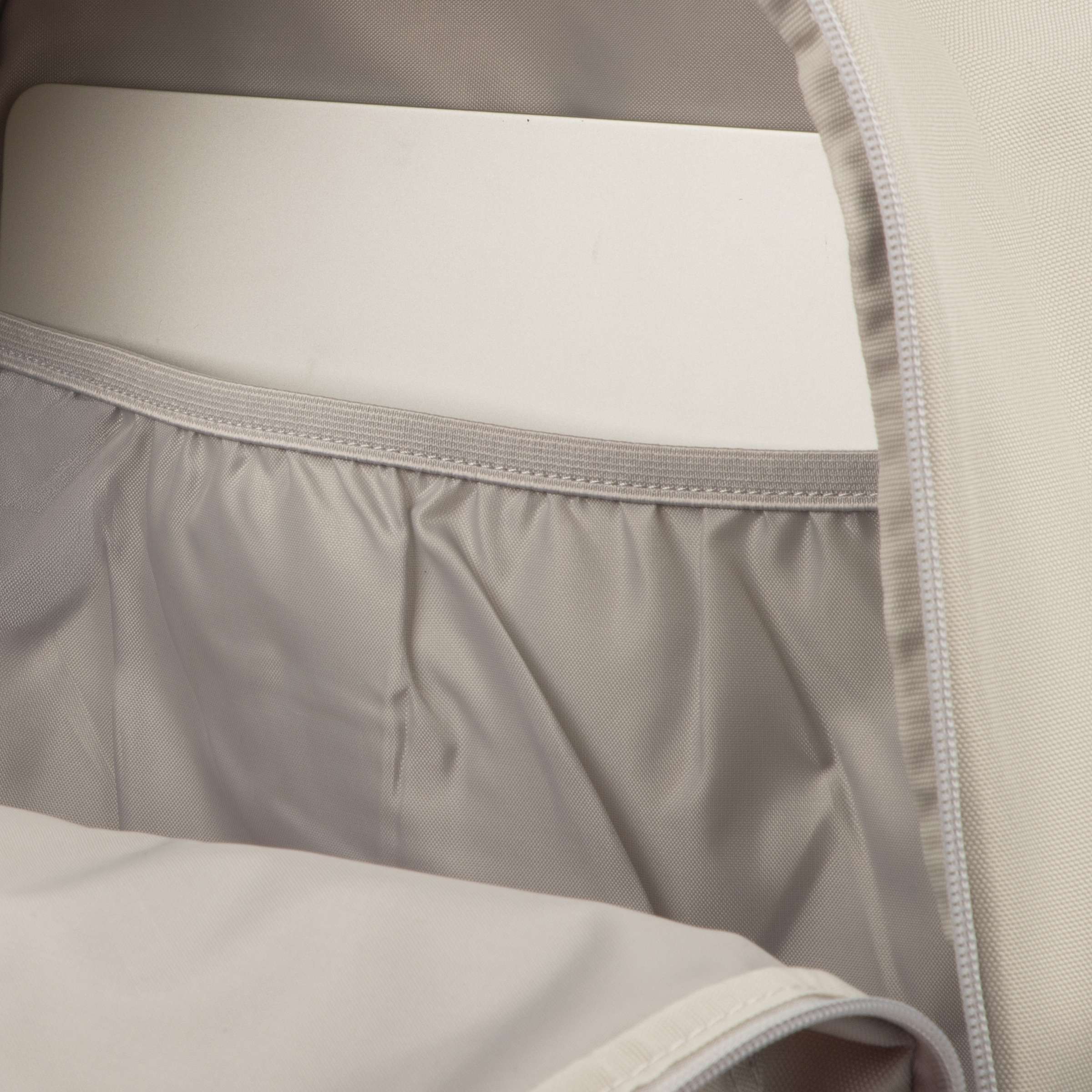 Mochila Classics image number 4