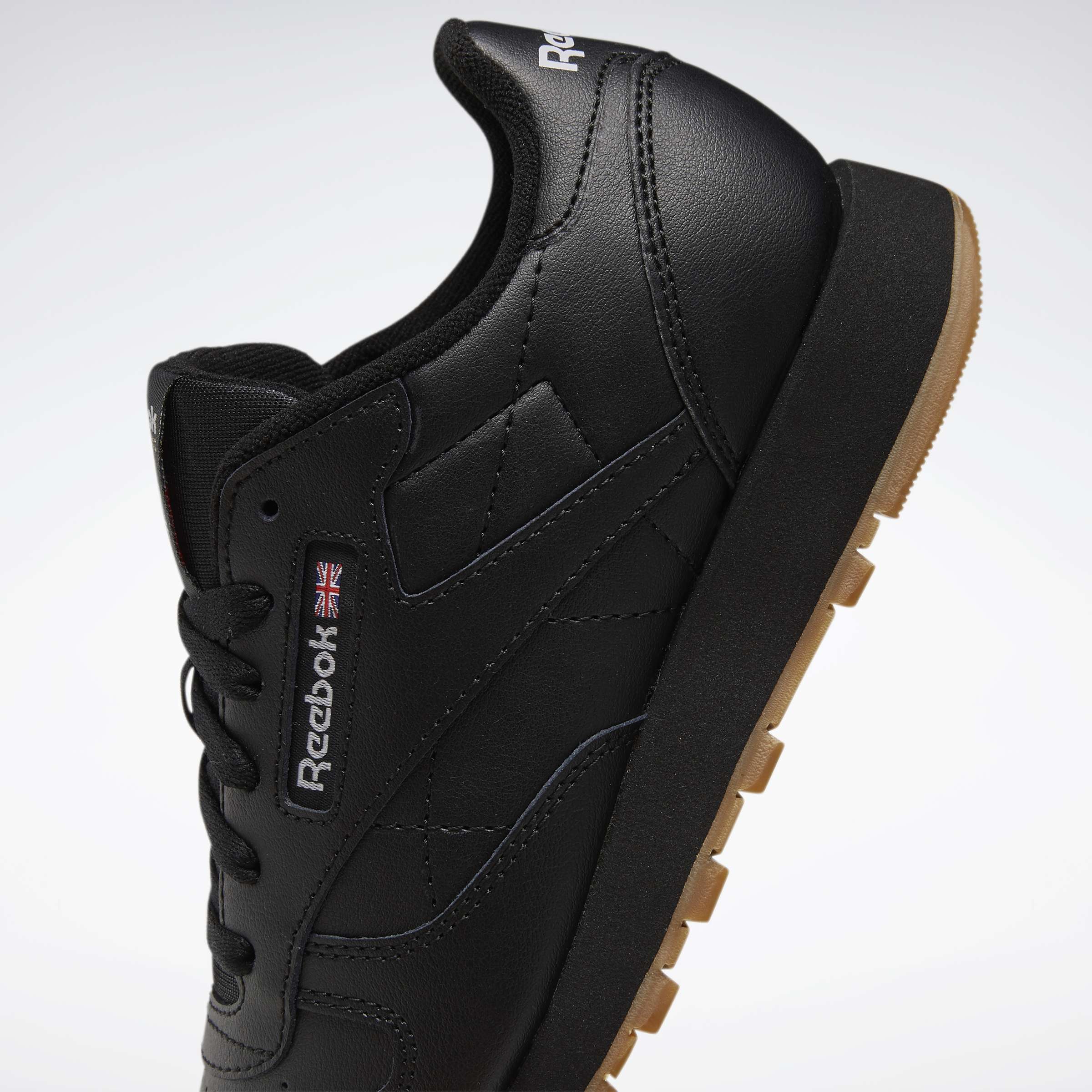 Un homenaje al estilo Reebok de principios del siglo XX. Estos tenis tienen un aire retro que combina a la perfección con tu vida moderna. image number 7