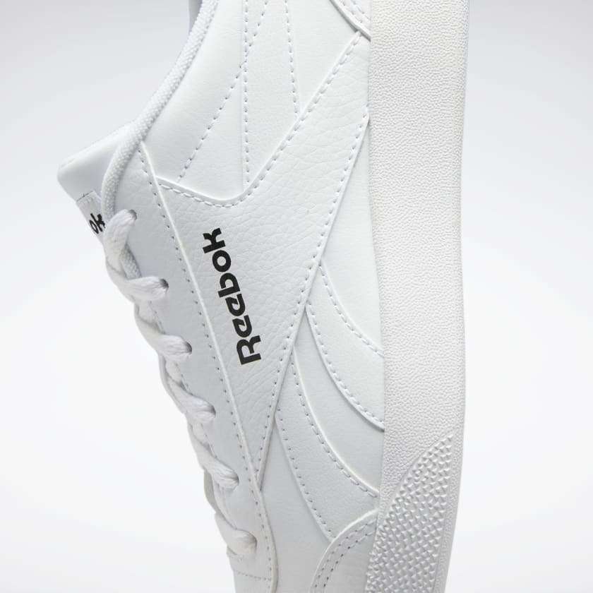 Una solueta icónica, nítida, limpia y totalmente Reebok. Átate estos tenis y combínalos con casi cualquier cosa. image number 6