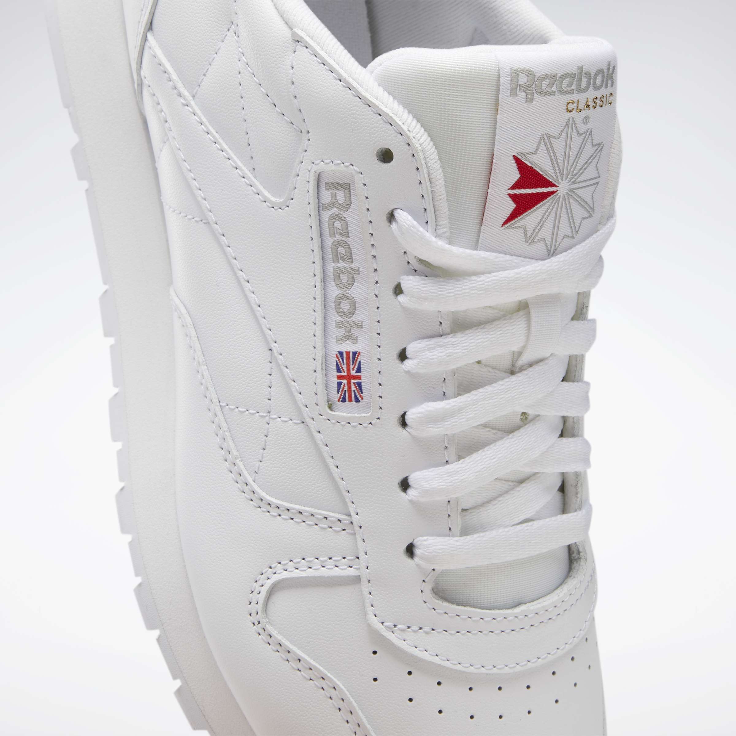 Un homenaje al estilo Reebok de principios del siglo XX. Estos tenis tienen un aire retro que combina a la perfección con tu vida moderna. image number 8