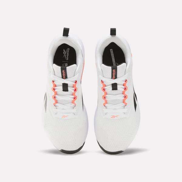 Perfectos para entrenamientos intensos, con una parte superior de malla transpirable, un clip en el talón para estabilidad y más. image number 3