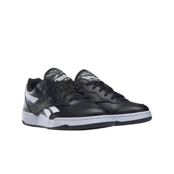 Siéntete como si hubieras encontrado un par de tenis Reebok antiguos en el sótano de alguien. Esa es la vibra de tus próximos BB 4000 II. image number 2