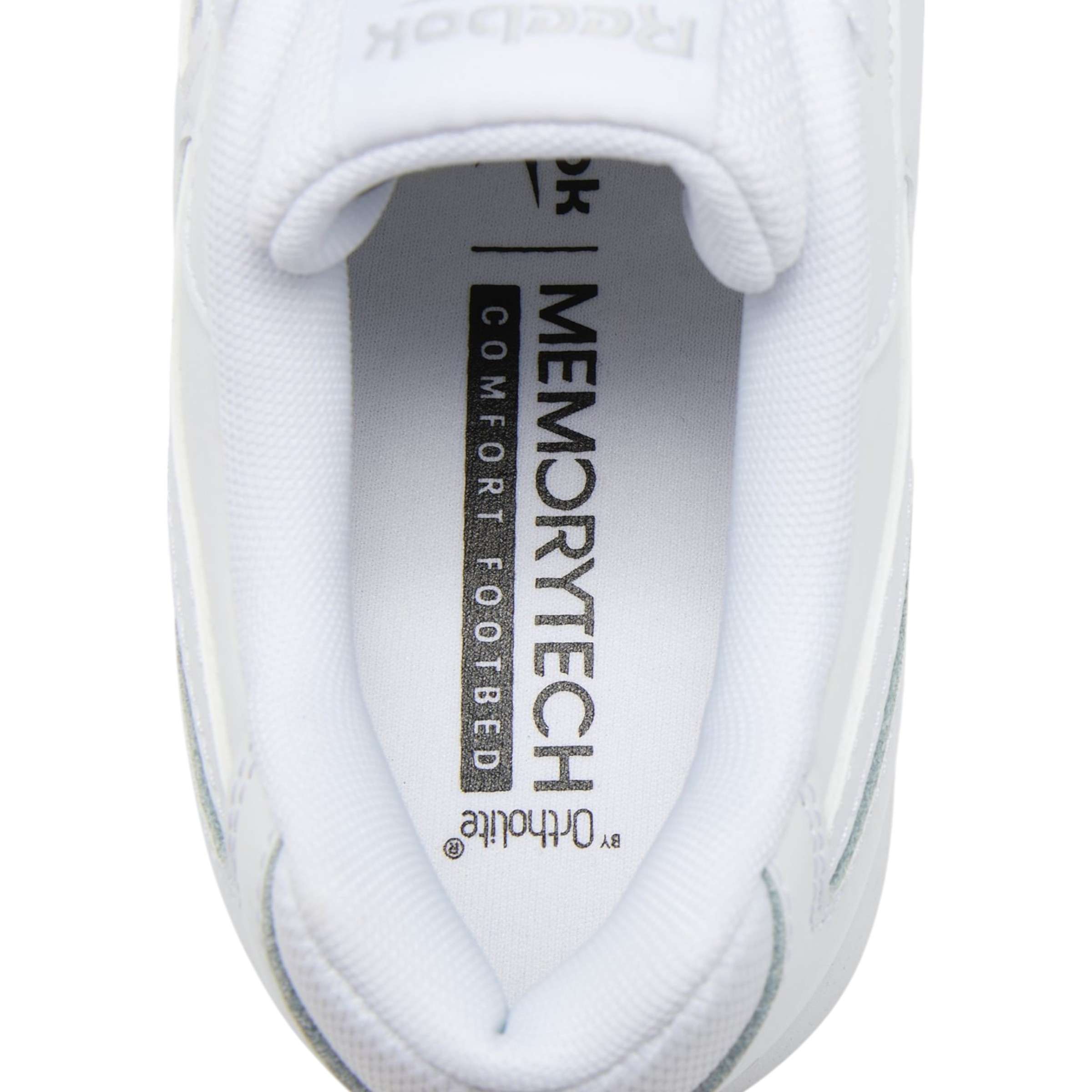 La comodidad es clave con una plantilla lujosa y una entresuela acolchada. Luce un dise&ntilde;o limpio y minimalista. image number 8