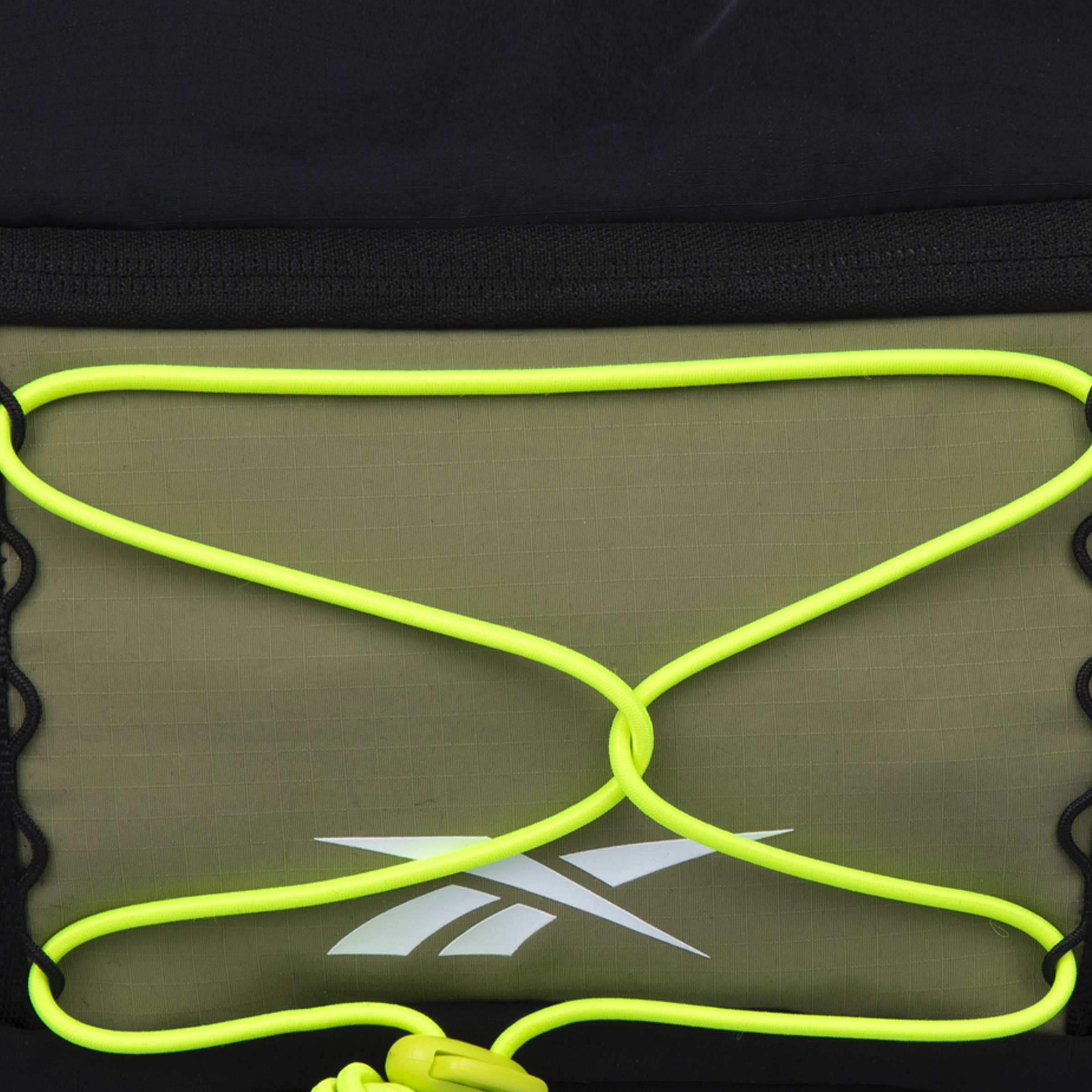 Crossbodys Sporty Crossbody image number 4