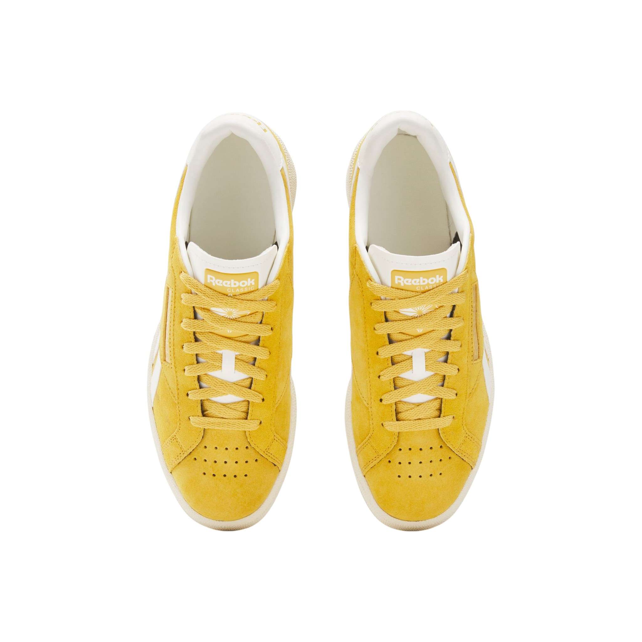 Tenis Club C Grounds UK image number 3