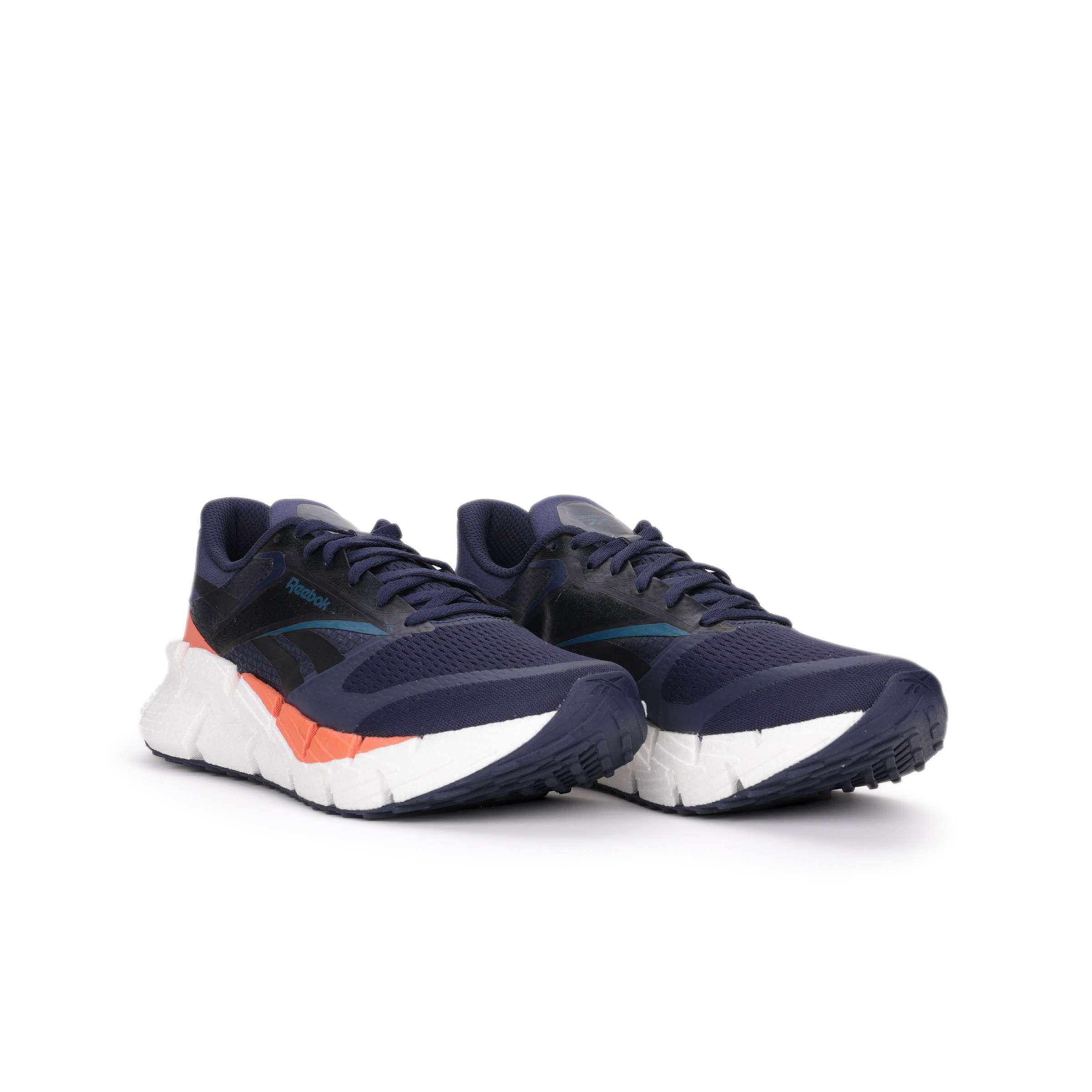 El FloatZig 1 de Reebok combina suavidad y elasticidad, diseñados para inspirar a salir al aire libre y correr.