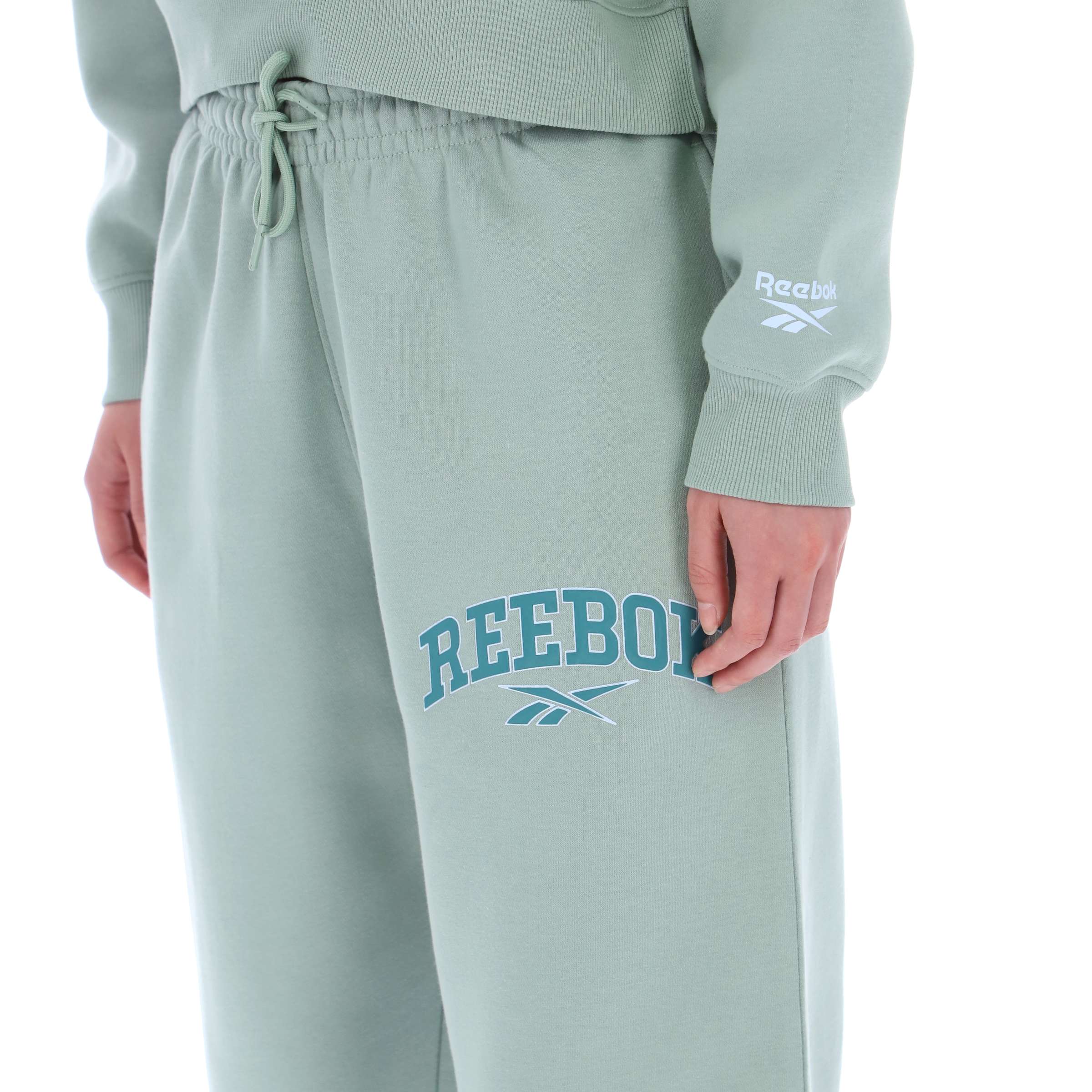 Jogger Rose estilo Varsity image number 3