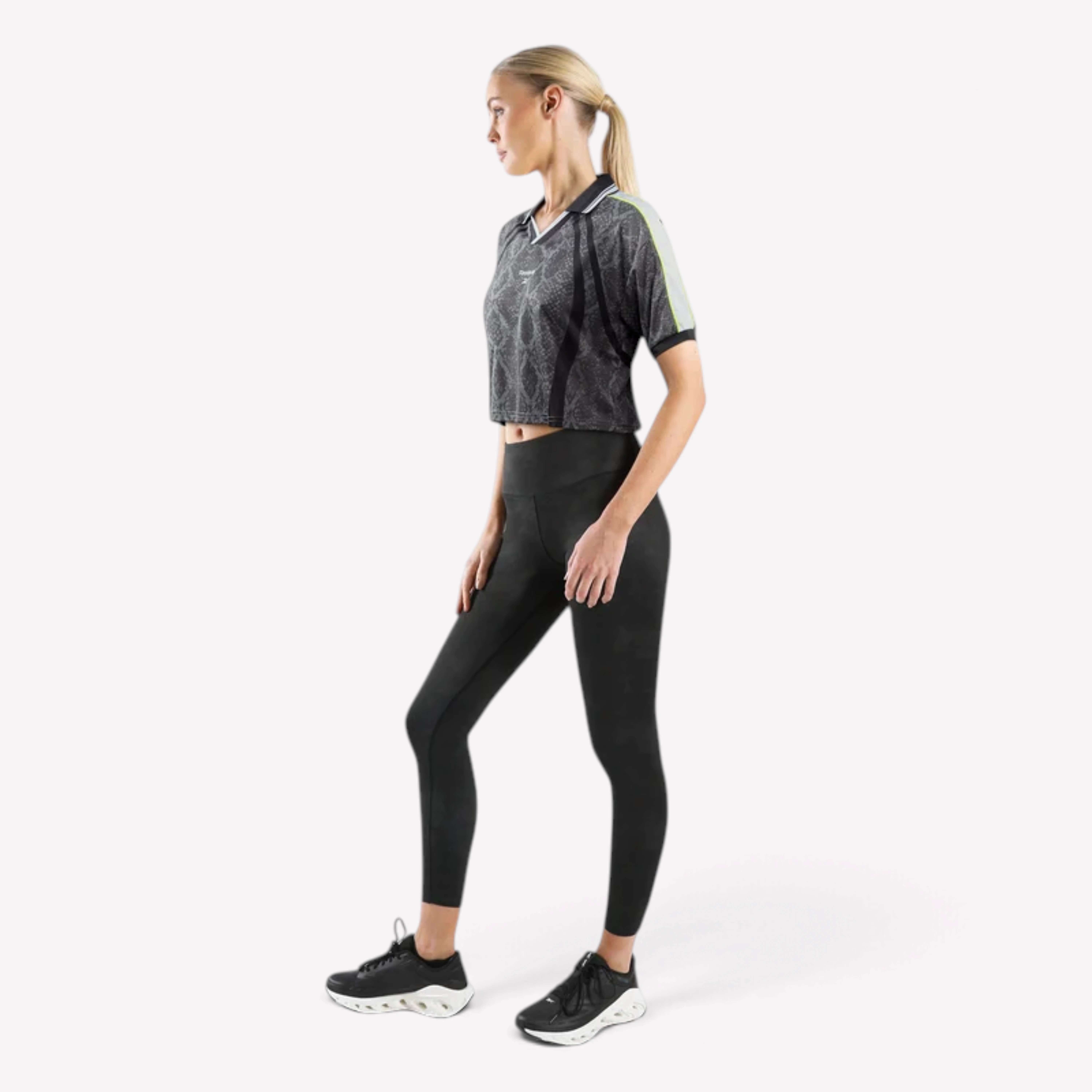 Playera Sidewinder Football Crop Collared Jersey