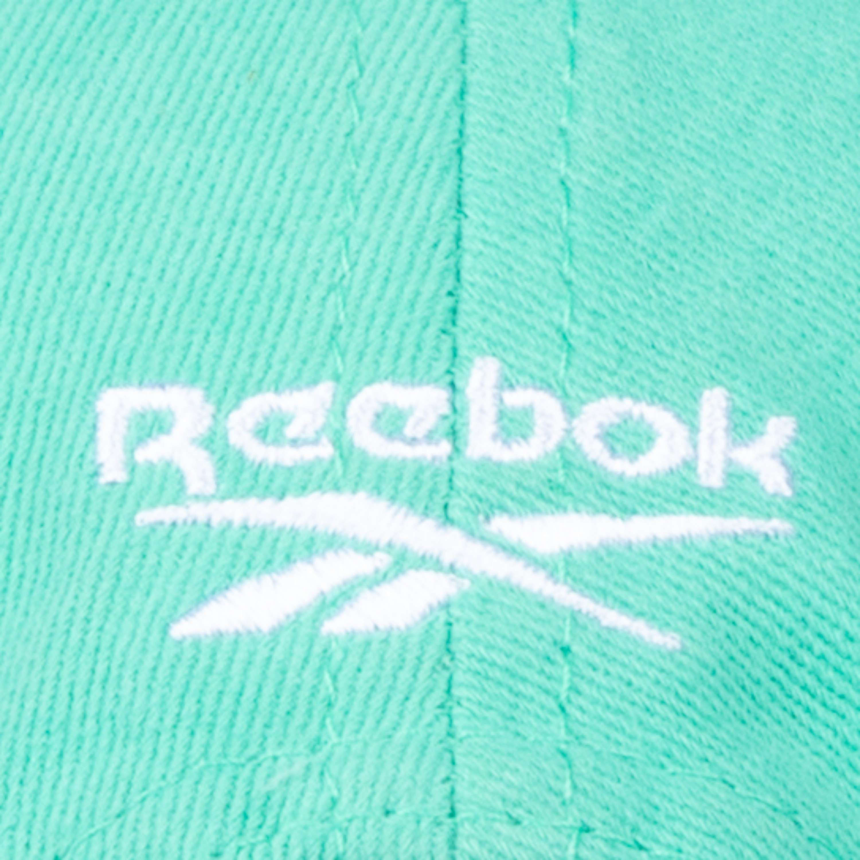 Gorra Clásica Essentials image number 4