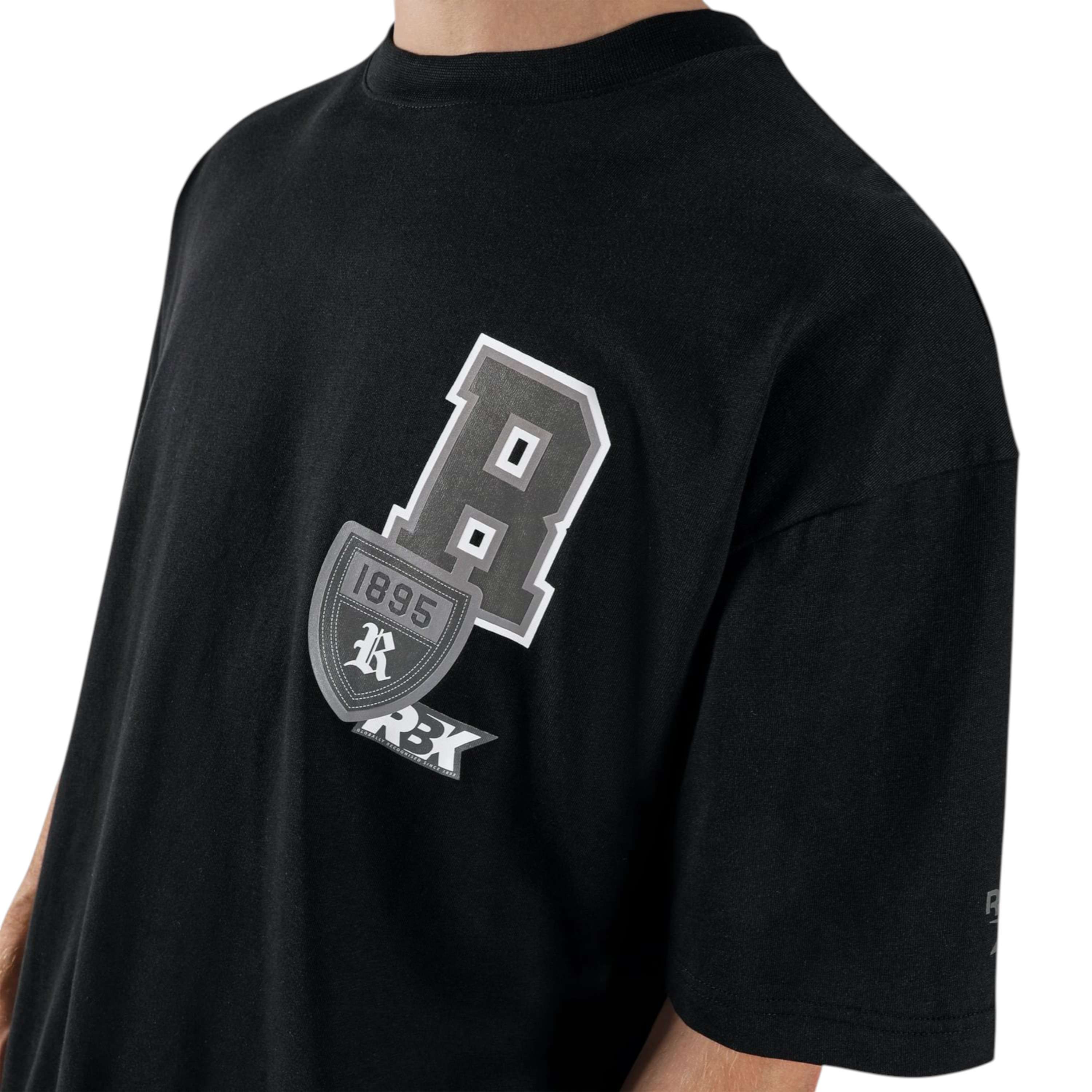 Playera Multi Badge T-Shirt image number 3